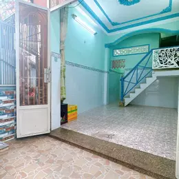 NHÀ SÁT MẶT TIỀN Q4
DIỆN TÍCH SD 45M2 
CÓ 2, TỶ HƠN