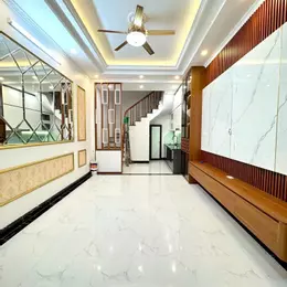 BÁN NHÀ ĐẸP PHỐ TRẠM - 40M² X 5 TẦNG, GIÁ CHỈ HƠN 7 TỶ