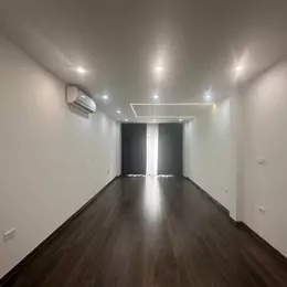 Nhà Tây Hồ 50m2 x 6 tầng, ô tô vào nhà, thang máy, ngõ thông, thoáng sáng.