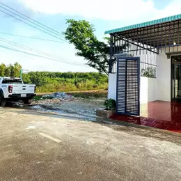 Bán Gấp 368m2 TC SHR Dt756 Cổng Khu Công Nghiệp Vào Chợ Trường Suối.Giá 215tr