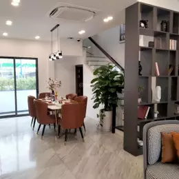 Bán nhà ở Thành Phố Thuận An, BD giá 2ty990tr. Sổ hồng hoàn công đầy đủ, ngân hàng hỗ trợ vay 70%