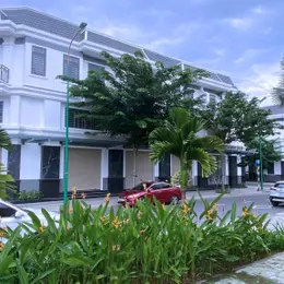 Nhà đẹp Hòa Lợi, Bến Cát – 1 trệt 1 lầu, MT đường 12m rộng rãi, thổ cư toàn bộ, DT 85m² – Giá 2,66