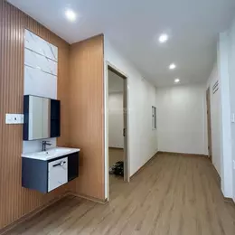 Bán căn nhà chính chủ tại TTTP, đường Định Cư. Nhà mới xây, nội thất đầy đủ, dọn vào ở liền. Giá
