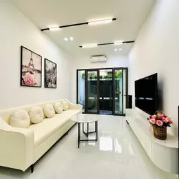 Siêu phẩm Nguyễn Hoàng, Nam Từ Liêm diện tích 40m2 mặt tiền 4.2m, một bước ra phố.