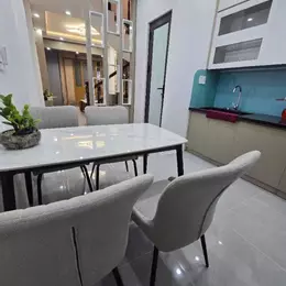 Bán nhà Lạc Long Quân, ngõ thông, gần ô tô tránh, ở luôn  (chỉ 7.8x t.ỷ)