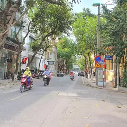 NHÀ MẶT ĐƯỜNG- DÒNG TIỀN TỐT 35 TR  /1 THÁNG 
- PHỐ HÀNG CÓT  DT;26m- 4Tầng -MT;3,5m.GIÁ ;24 TỶ