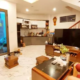 BÁN NHÀ MẶT NGÕ BẮC TỪ LIÊM 5.8 TỶ 43m2 5 TẦNG GẦN PHỐ ĐẦY ĐỦ TIỆN ÍCH
