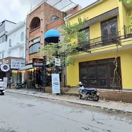 Nhà Hàng 3 tầng khu phố Tây Cao Hồng Lãnh -Hội An - Giá chỉ 29 tỷ .
