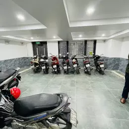 bán siêu phẩm nhà yên lạc 8 tầng thang máy long lanh phân lô ô tô tránh dừng đỗ hai bà trưng