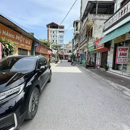 Cần bán 74,7m2 đất sát cổng Y trường ĐHNN - Ngõ 68 Trâu Quỳ. Hiện đang cho thuê 8tr/tháng