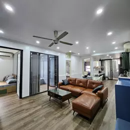 Chính chủ gửi bán chung cư Big Tower Phạm Hùng, Mỹ Đình, nhà đẹp, thoáng, nội thất xịn tặng chủ