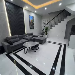 Bán nhà Phố Hào Nam, Thiết kế 5 ngủ, Vài bước ra phố, 35mx5T, Giá: 8,2 Tỷ.