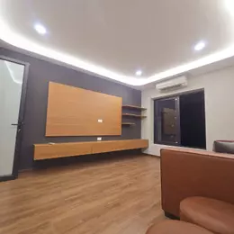 Bán căn tập thể Đại học KTQD Trần Đại Nghĩa, 95m2, 3pn. Nhà đẹp,ở ngay