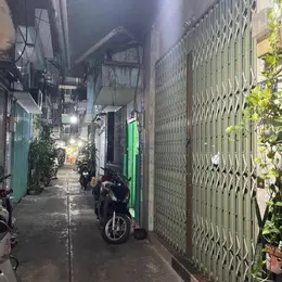 Chỉ có 5t850 đã sở hữu ngay 1 căn nhà 30m2 cực hot ngay chợ ẩm thực hồ thị kỷ Q10 - 4 tầng - 3 PN