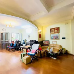 Bán nhà Kim Giang Hoàng Mai, 45m2, 5 tầng, mặt tiền 4m, giá chỉ 6.2 tỷ, Lh 0975666943