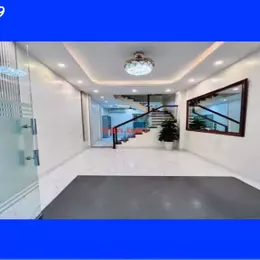Cơ Hội Vàng!Nhà Gia Thượng 45m²-Phân Lô VIP - Ô Tô Đỗ Cửa - Giá Cực Tốt