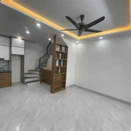 Bán nhà mới 3 tầng, 30m², 3 ngủ full nội thất , Nguyễn Chính, Tân Mai, 3.9 tỷ