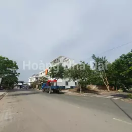 Đất nền đường Lê Văn Lương, 104m, giá 5.85 tỷ, sổ hồng riên
