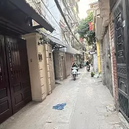 4.25 tỷ sở hữu ngay nhà Khương Đình, Thanh Xuân, 43m2 3T 3N, Trung tâm gần phố