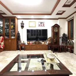 Nhà TÂY HỒ 9 tầng thang máy - Ô tô đỗ cách 10M - Full nội thất xịn.