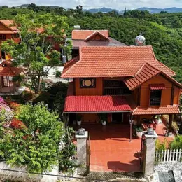 BÁN CĂN BIỆT THỰ GỖ MỚI TOANG, SIÊU ĐẸP