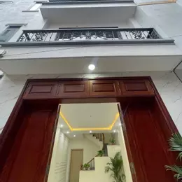 SIÊU HÓT- BÁN NHÀ 5 TẦNG Ở NGUYỄN HOÀNG,DÒNG TIỀN 50TR/THÁNG, Ô TÔ ĐỖ CỔNG, GIÁ 10 TY