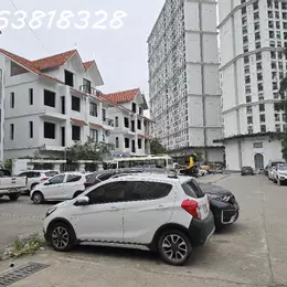 BIỆT THỰ HOÀNG TRỌNG MẬU - PHÂN LÔ - 3 XE CÔNG TRÁNH NHAU - HIẾM NHÀ BÁN 
DT: 200 m2 chỉ hơn