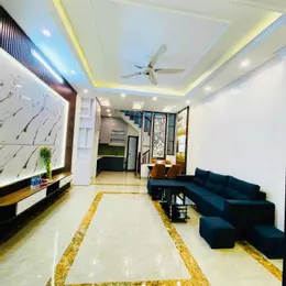 Bán nhà Phố Hào Nam, Ngõ ba gác phóng, Nhà mới đẹp, 35mx5T, Giá: 7,4 Tỷ.
