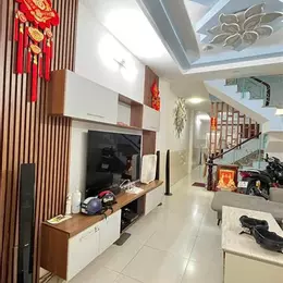 Nhà 3 Tầng Full Nội Thất Tân Quy Quận 7  4x16m2 Không Quy Hoạch, 6,8 tỏi