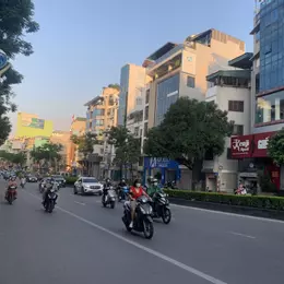 bán nhà mặt phố Nguyễn Văn Cừ, 900m, mặt tiền 9m, 1 mặt ngõ, full thổ cư