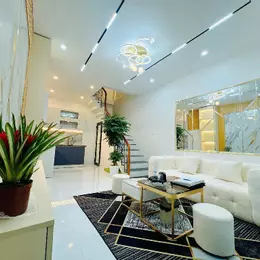 Bán KPl Hoàng Cầu, Gần Hồ, Ô tô, KD, 7 Tỷ 99.
