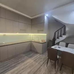 Nhà trung tâm Mỹ Đình giá rẻ 5 Tầng x hơn 30m - Ngõ 3 gác qua