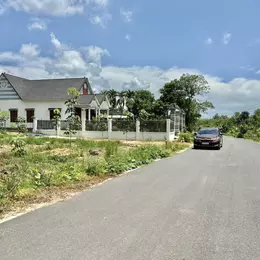 (3 Sào 3.086m) 2 MT QL 14 Vào,Ngay chợ Giá 960TR/Sổ HR, Nhà Hiện Hữu,Gần Sát KCN,Tách3 Sổ