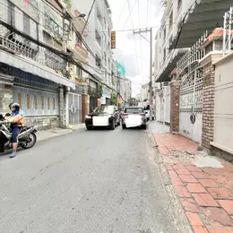 BÁN NHÀ MẶT TIỀN  QUẬN 10 - 68M2 - 5 TẦNG - 16.8 TỶ - VỊ TRÍ VÀNG - SỔ ĐỎ CHÍNH CHỦ