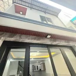 SÁT MẶT TIỀN ĐƯỜNG Huỳnh Tấn Phát 
Trung tâm Q7 

NGANG 3.5 M  Dài 7.05
DT SD 49 M2  HƠN 2 TỶ