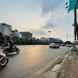 Bán nhà Dòng tiền 3000$/ tháng  tại Ngõ 520 Phố Xã Đàn, Đống Đa, Hà Nội, 22 tỷ, 80m2