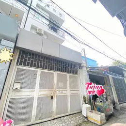 Căn hộ dịch vụ 04 tầng, 6PN, 64m2, cách MT 10m, giá nhỉnh 8 tỷ