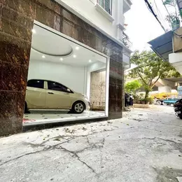 Bán nhà Gải Phóng, Hoàng Mai, lô góc, ô tô vào nhà, 36m2, 8.6 tỷ