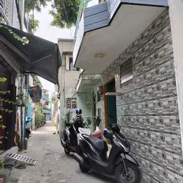 BÁN NHÀ 2 TẦNG SÁT MẶT TIỀN HẬU GIANG 36M2 GIÁ NHỈNH 2 TỶ