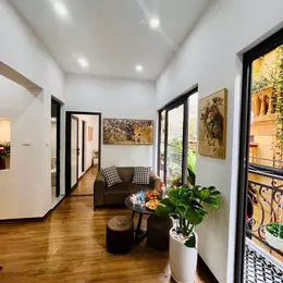 Bán nhà Nguyễn Trãi giá 3.28 tỷ, diện tích 70m2, tầng 2, mặt tiền 10m