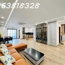 NHÀ ĐẸP ĐÓN TẾT- CĂN HỘ CHUNG CƯ CAO CẤP CẦU GIẤY - KHU VÍP ĐÁNG SỐNG - PHÒNG NÀO CŨNG NGẬP TRÀN