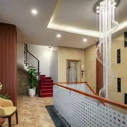 trung tâm đống đa , oto đỗ cửa , diện tích 50m , 5 tầng , mặt tiền 5m . 14 tỷ