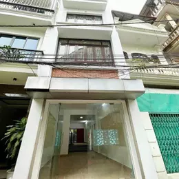Bán nhà sổ đỏ chính chủ phố Hoàng Quốc Việt - Hoàng Sâm