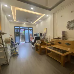 Nhà đẹp - giá tốt ở ngay, đường 8m Nguyễn Phúc Chu (5x16m) - 2 tầng cứng cáp, 4,5 Tỷ Tl