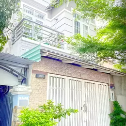 Nhà hẻm xe hơi Nguyễn Thị Thập, 4.5x17m, giá 8.4 tỷ, 2 tầng