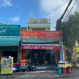 400Tr sở hữu ngay căn nhà lầu mặt tiền ngay chợ tiện mua bán kinh doanh nhiều mặt hàng