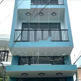 Nhà mới 💯. 4*21 . 1 trệt 1 lửng 4 lầu_ Lũy Bán Bích