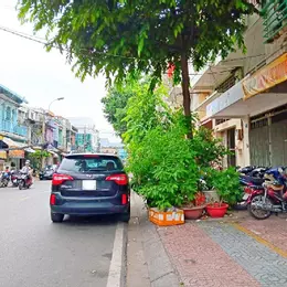 Mặt tiền ngay chợ Xóm Củi 4x18 đúc 4 tầng chỉ 22 tỷ