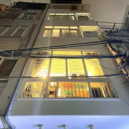 LÔ GÓC PHỐ TÂN MAI - GARA Ô TÔ - NGÕ THÔNG - KINH DOANH - GẦN PHỐ