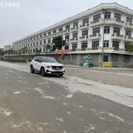 NHÀ PHỐ 3.2 TỶ. SANG TÊN SỔ NGAY. KĐT XUÂN HƯNG, ĐẸP NHẤT TP.THANH HÓA. LH: 0966 343 969